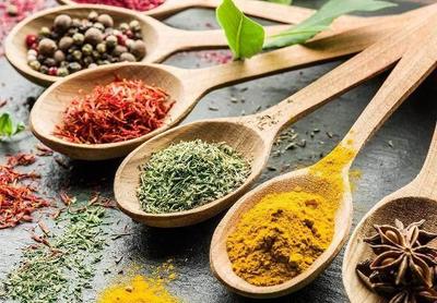 孕晚期慎食四類(lèi)調(diào)味品，避免潛在難產(chǎn)風(fēng)險(xiǎn)