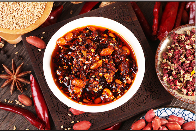 香辣五仁油辣椒 一勺喚醒味蕾，盡顯川滇風(fēng)味的靈魂調(diào)味品